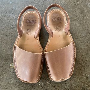 PONS Avarcas brown leather shoes